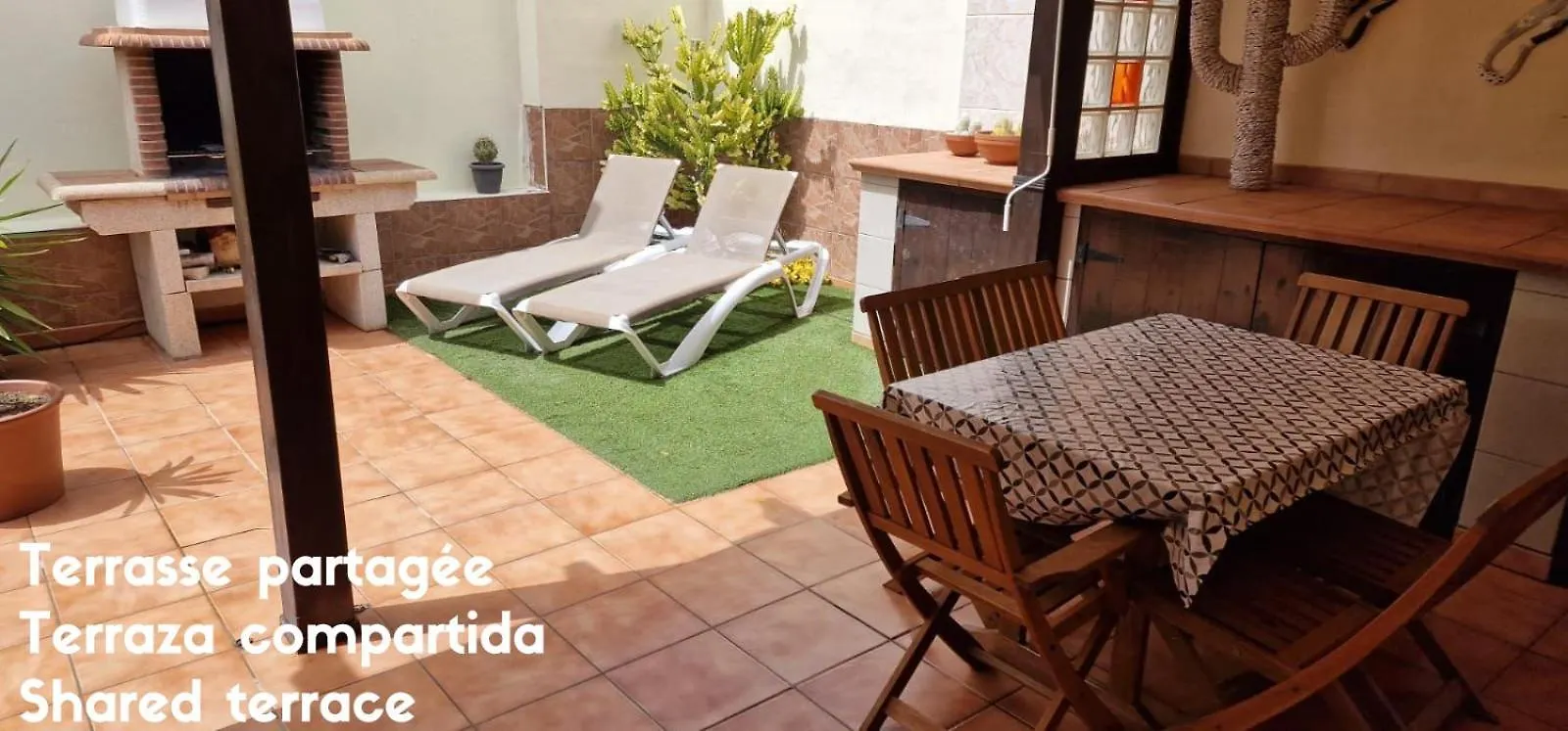 Bed & Breakfast Bedroom With Shared Bathroom And Swimming Pool Corralejo
